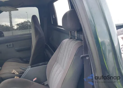 1999 Toyota Tacoma from USA, damaged, VIN 4TAPM62N6XZ511017